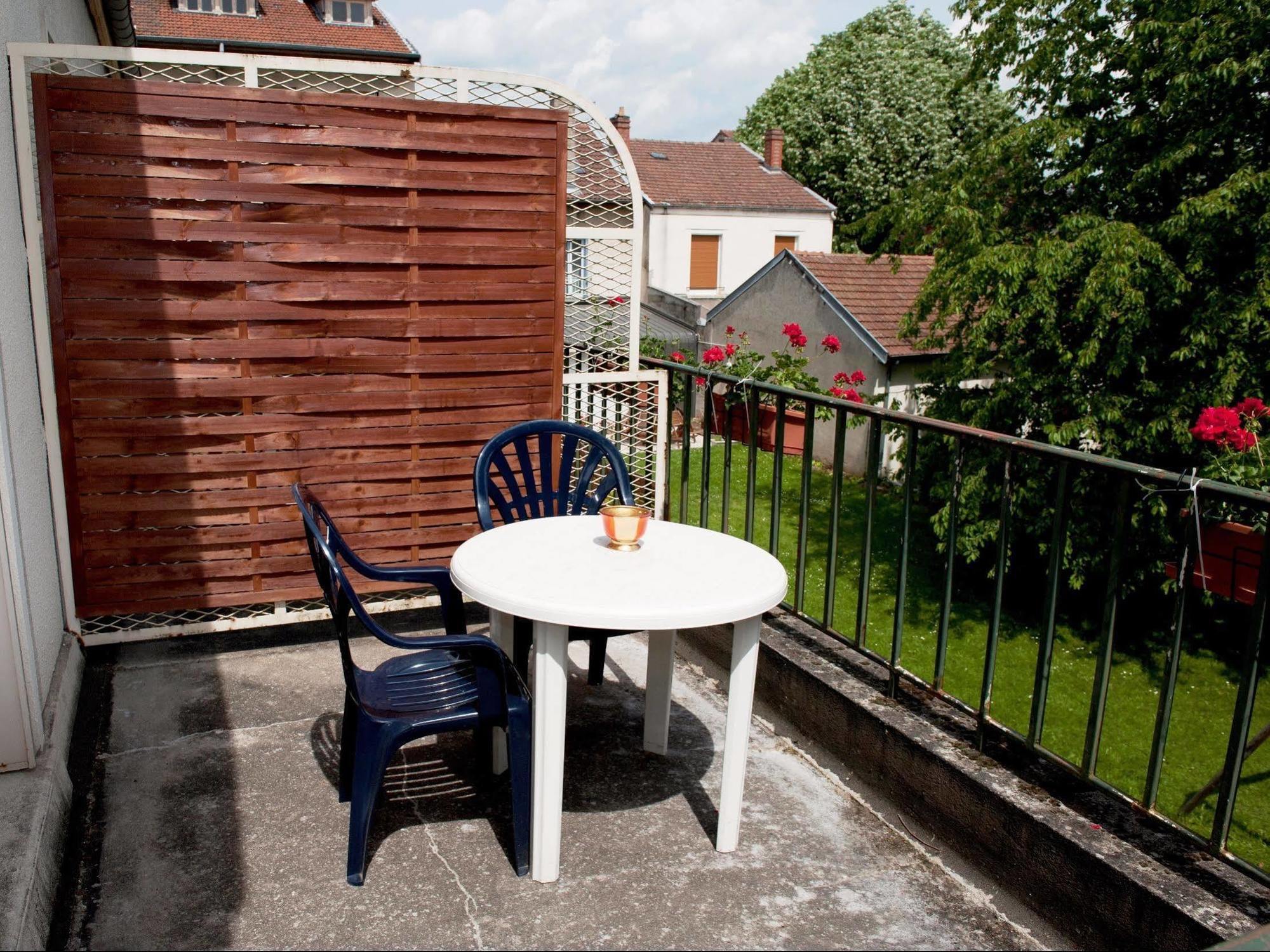 Hotel Les Colombes Verdun-sur-Meuse Esterno foto