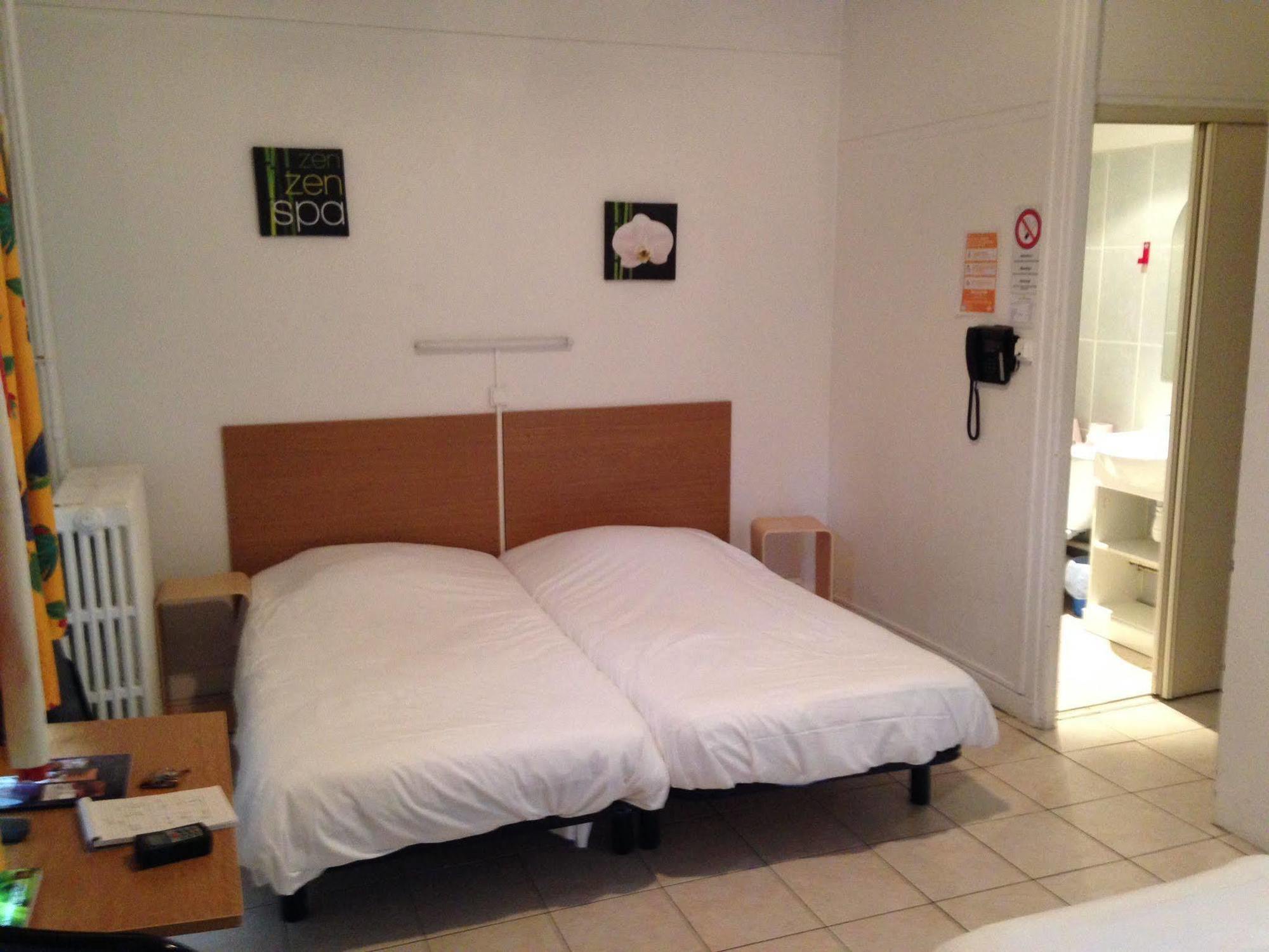 Hotel Les Colombes Verdun-sur-Meuse Esterno foto